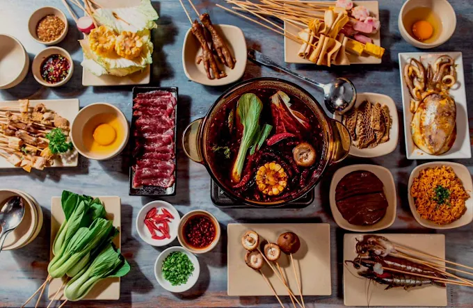 HI PANDA Bình Thạnh, quán ăn Trung Hoa nổi bật với BBQ, ẩm thực Tứ Xuyên, không gian rộng rãi.